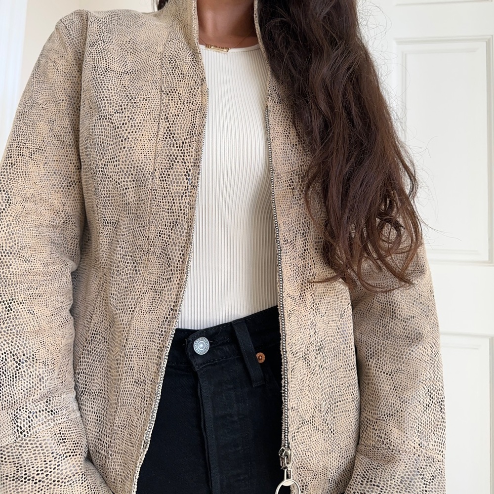 Fitted 100% Brown Pattern Leather Slip Jacket